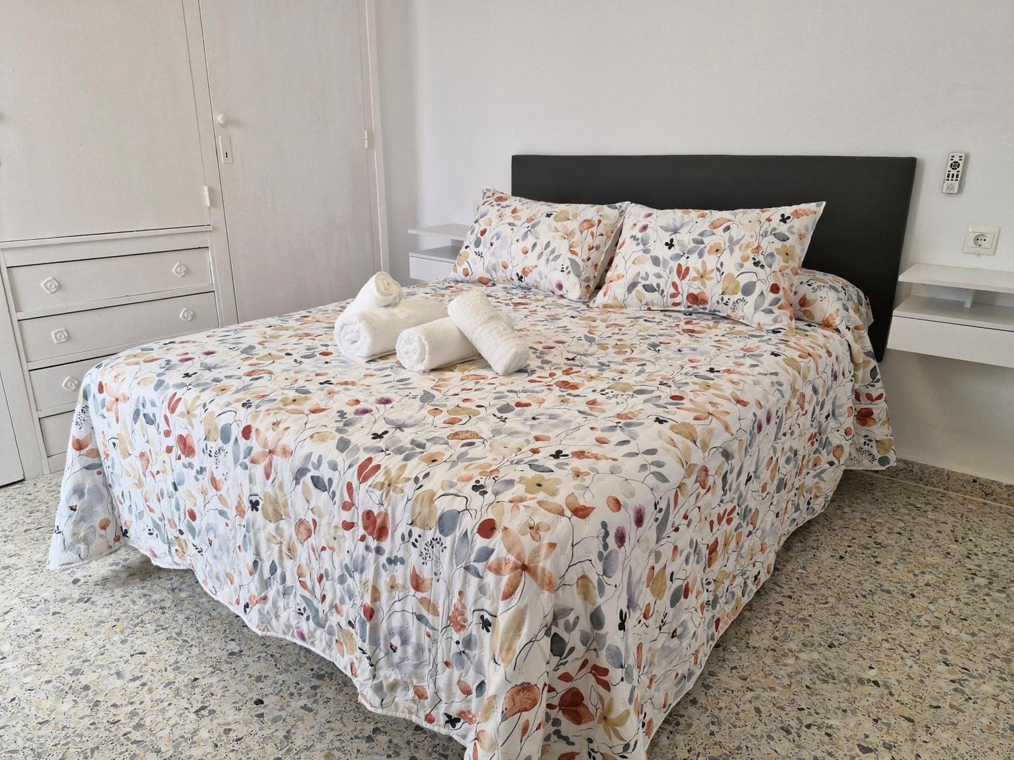 Apartamentos Nerja 2 Bagian luar foto